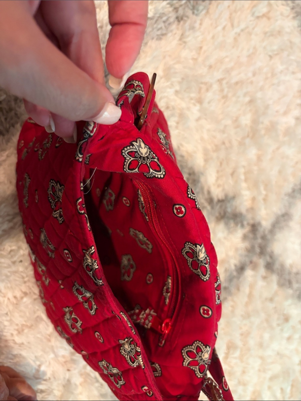 Vera Bradley Red Quilted Floral Crossbody Messenger - Picture 3 of 3